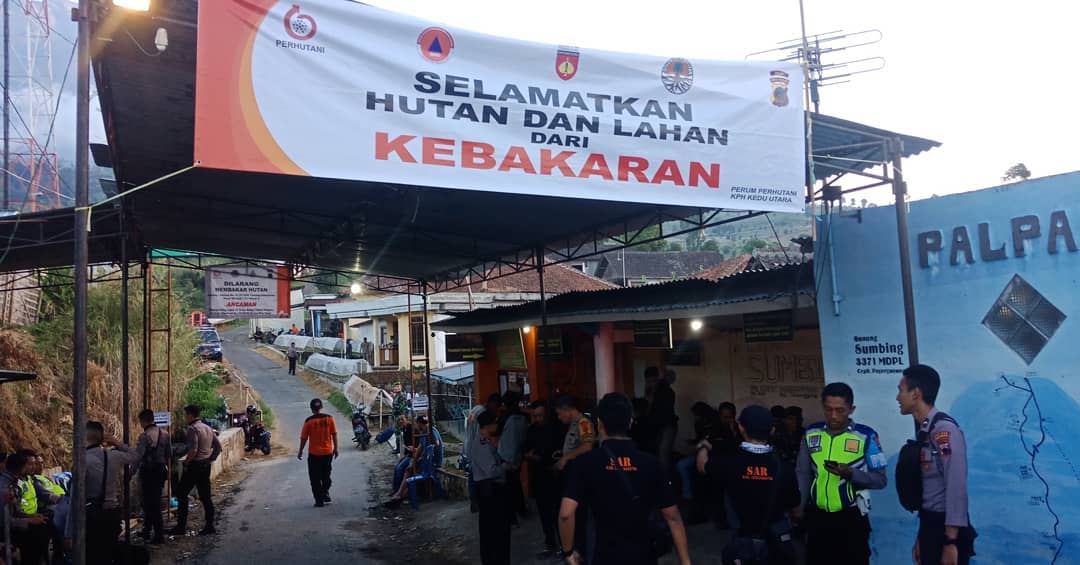 Pengamanan Tradisi selikuran Pendakian Gunung Sumbing