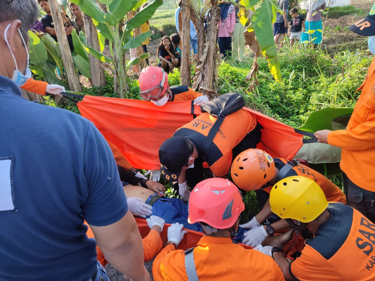 Evakuasi Orang Meninggal di Kelurahan Kowangan Temanggung
